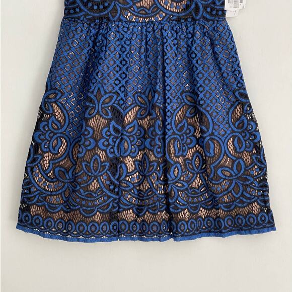 NEW City Triangles Dress Juniors Size 5 Blue Short Sleeve Fit & Flare Lace Dress - Picture 4 of 9
